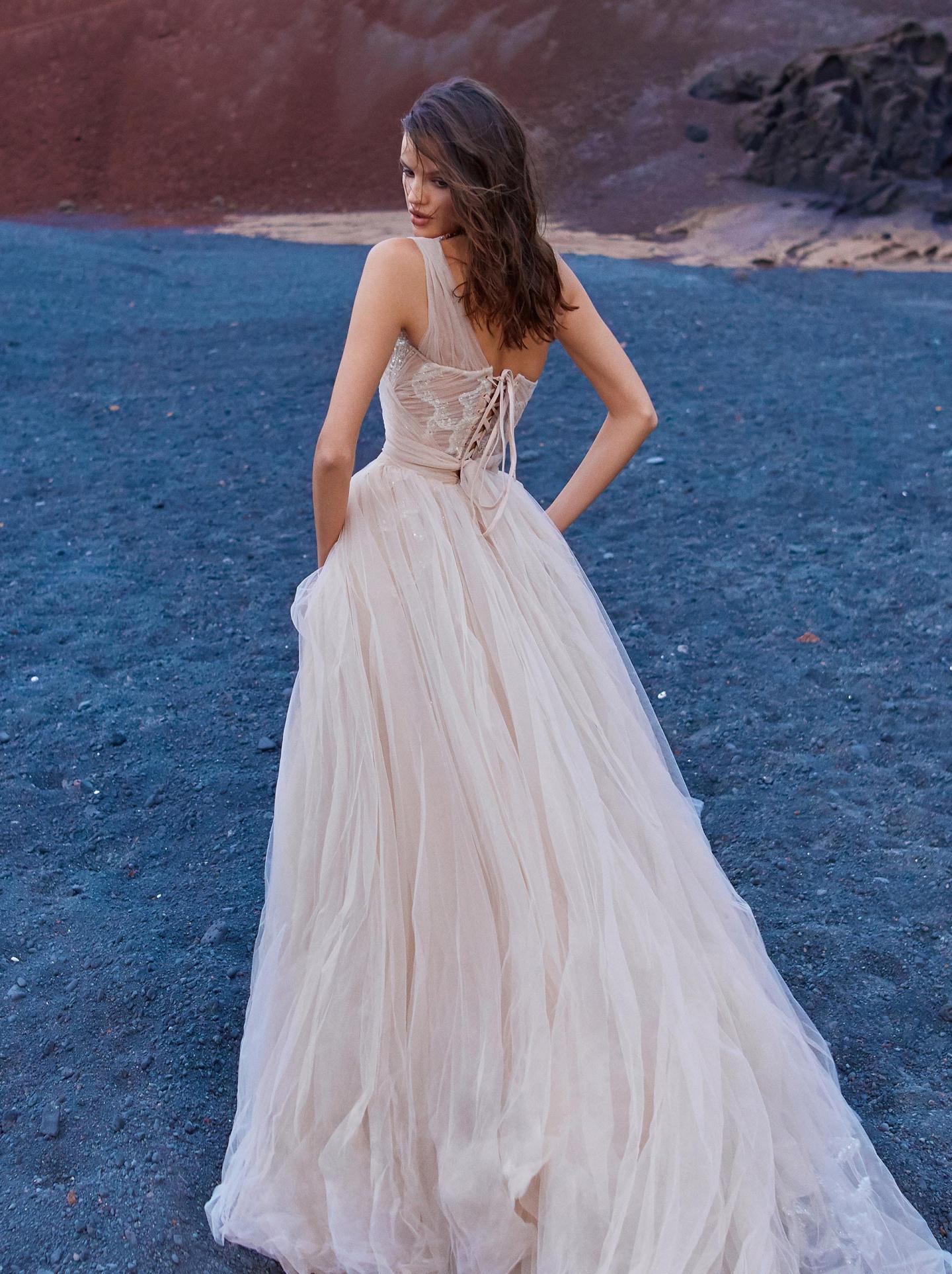 Galia Lahav,嘉丽兰赫