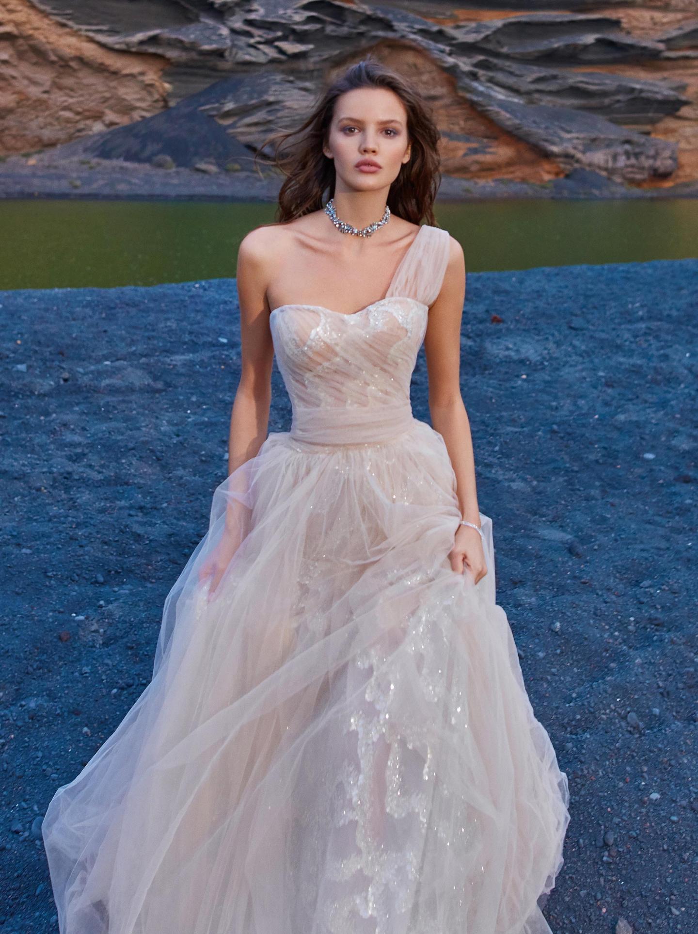 Galia Lahav,嘉丽兰赫