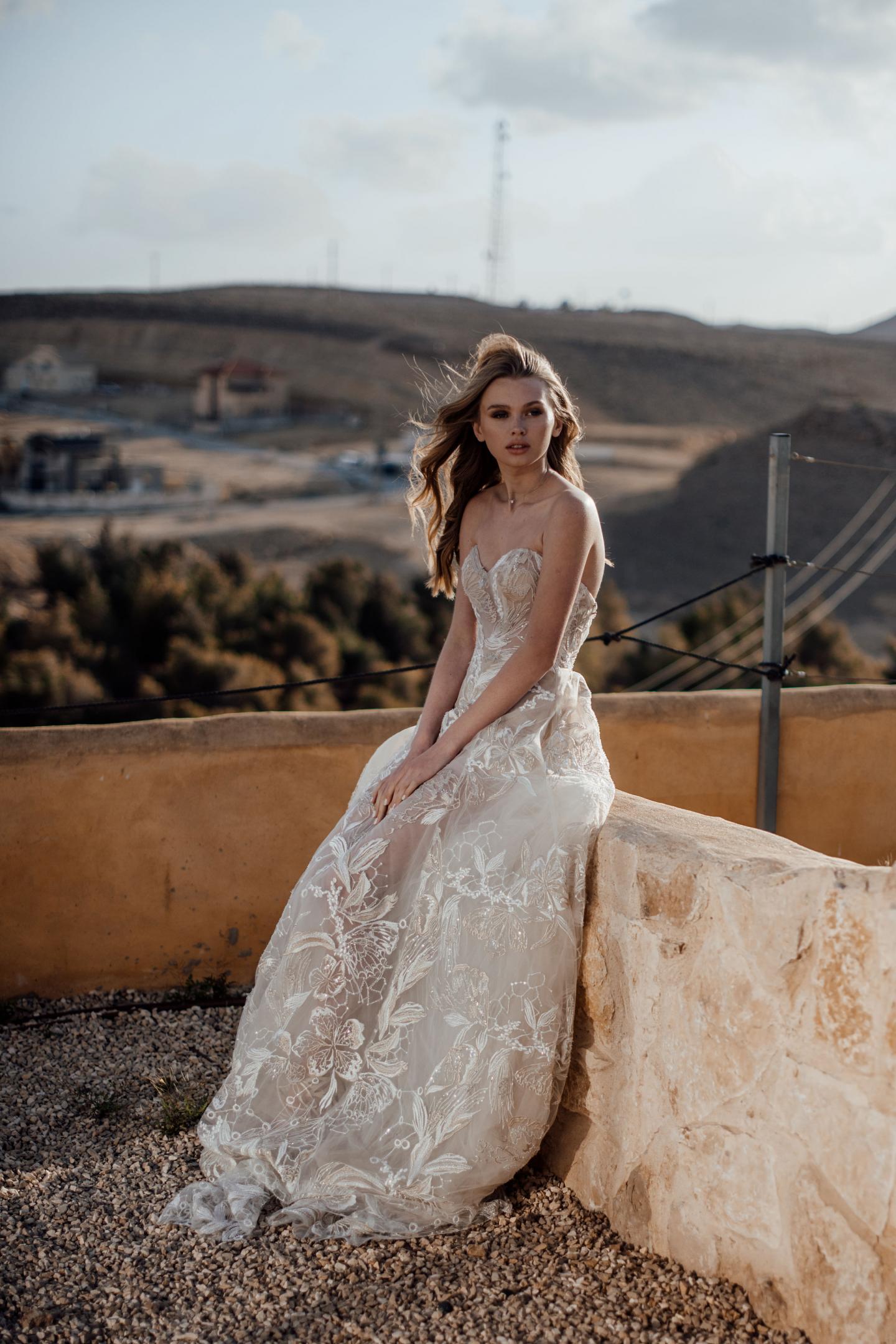 Galia Lahav,嘉丽兰赫