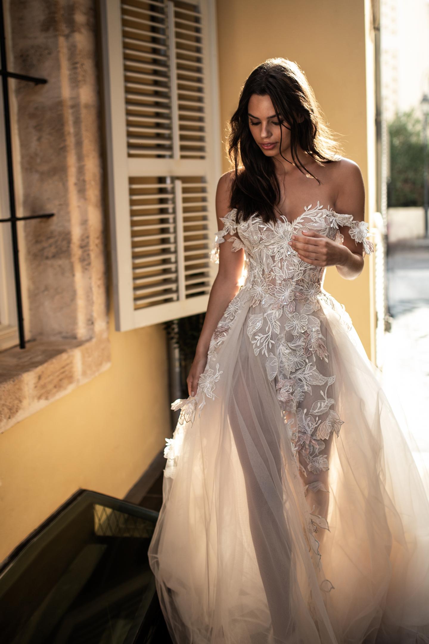 Galia Lahav,嘉丽兰赫