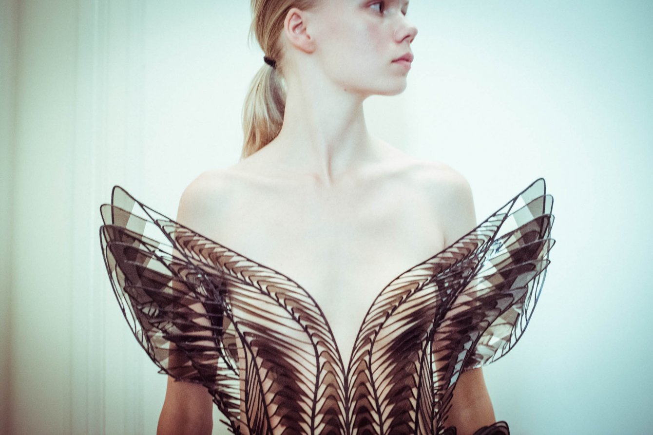 Iris van Herpen 艾里斯·范·荷本