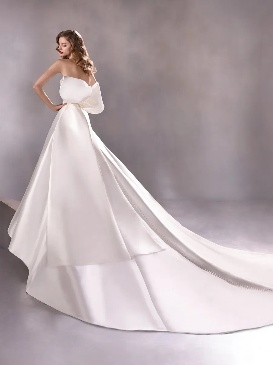 Pronovias