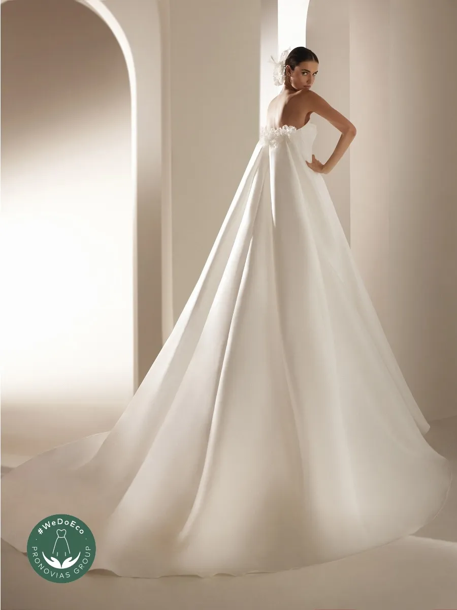 Pronovias