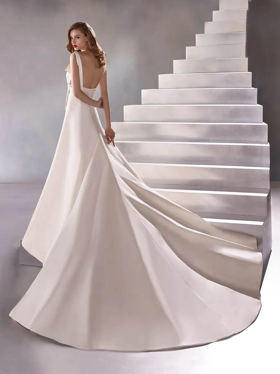 Pronovias