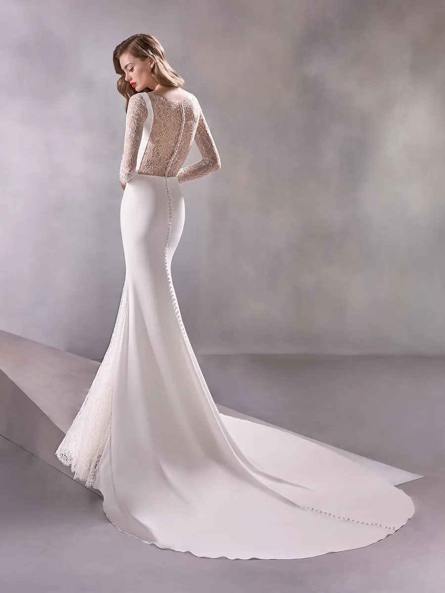 Pronovias