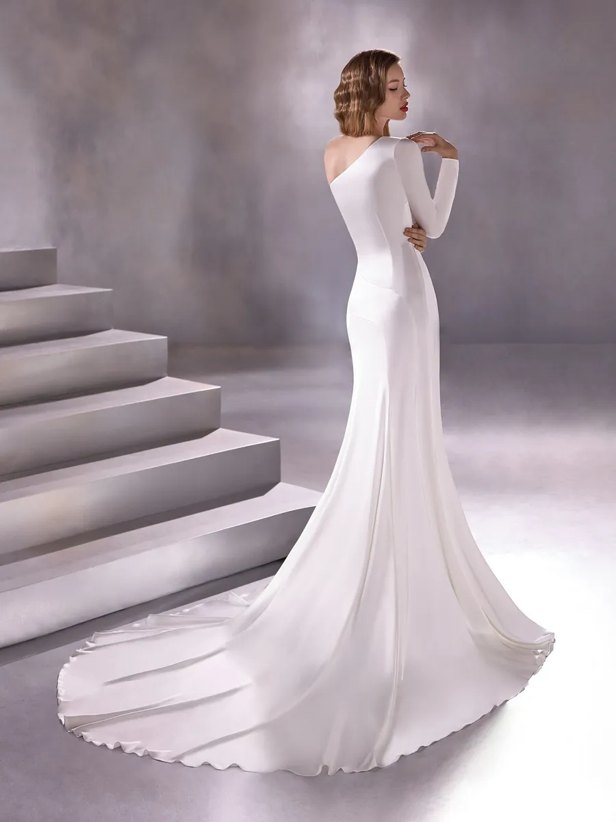 Pronovias