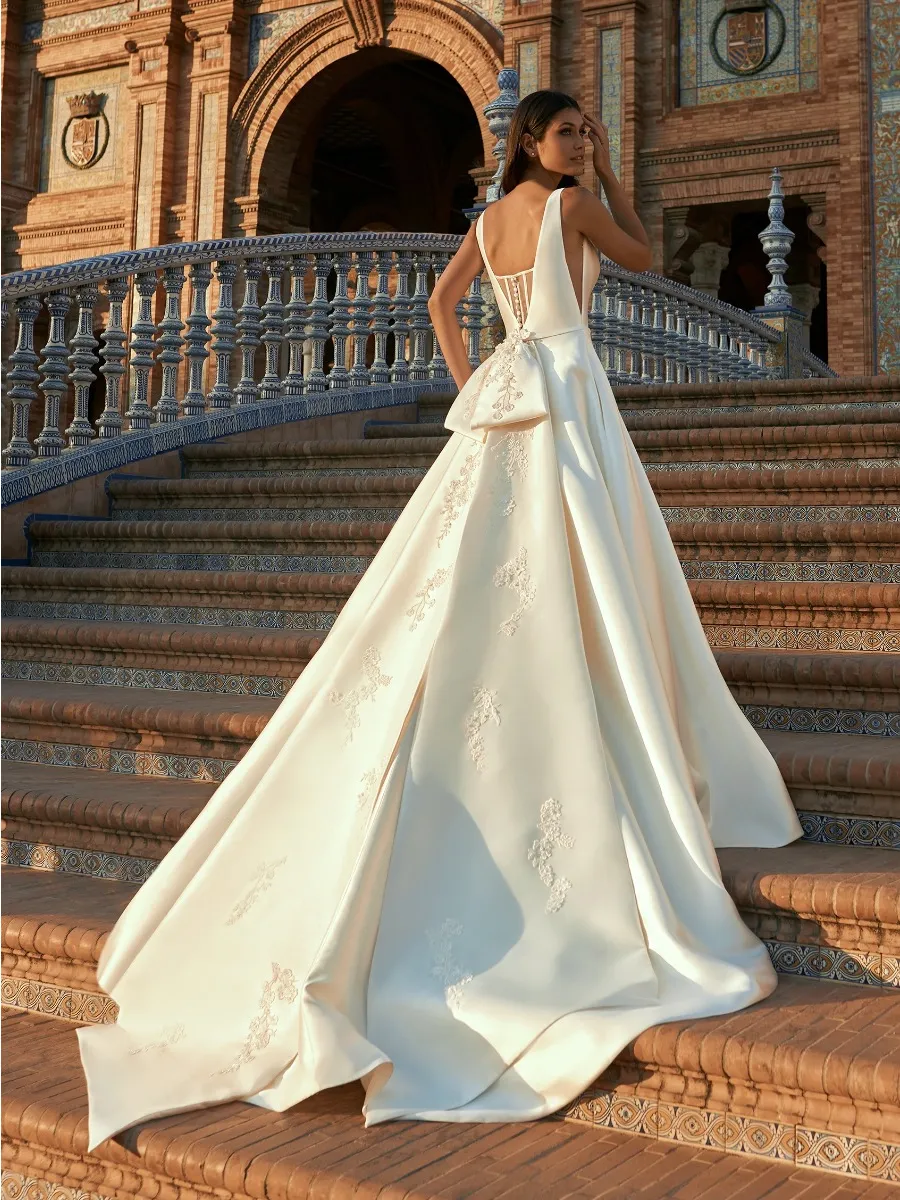 Pronovias