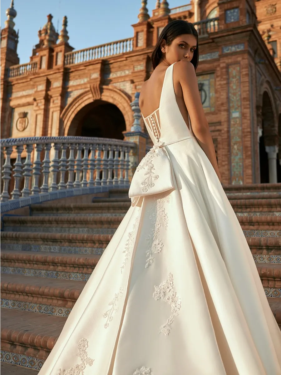 Pronovias