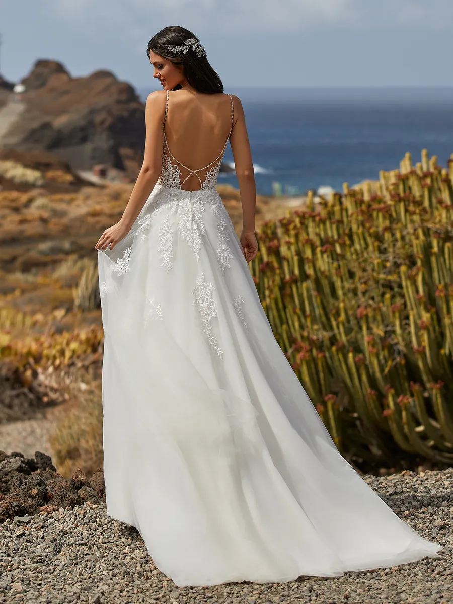 Pronovias