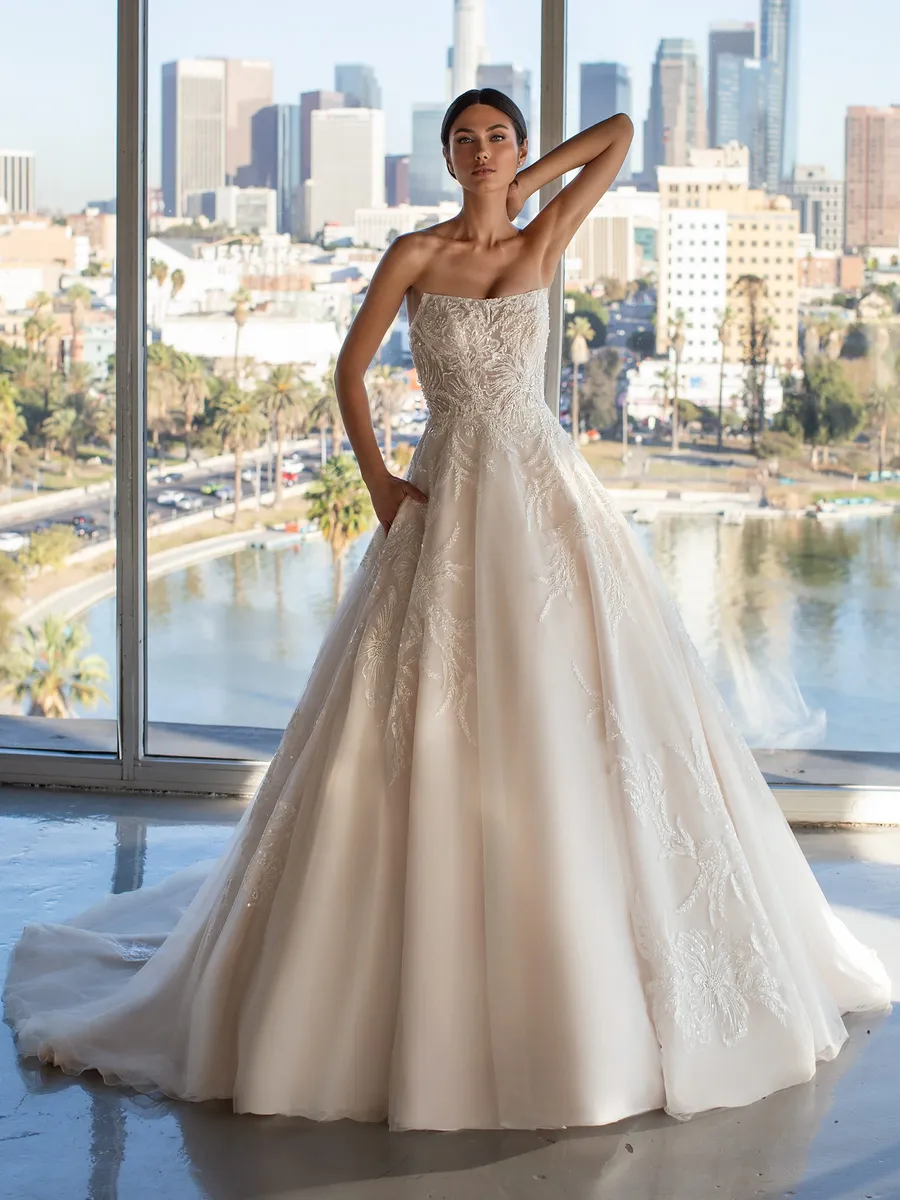 Pronovias