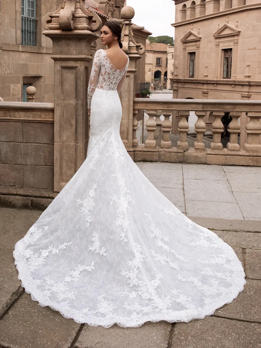 Pronovias