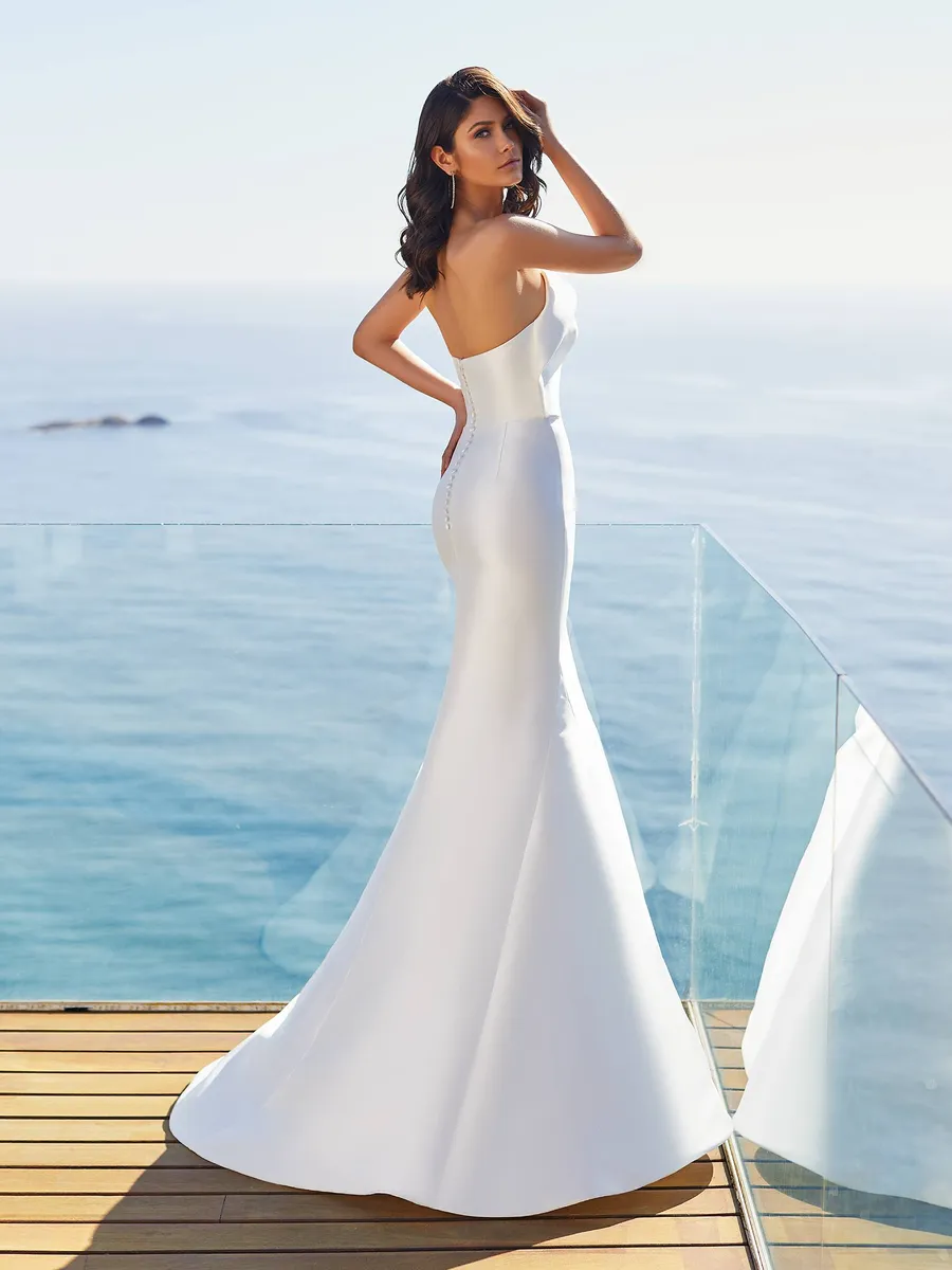 Pronovias