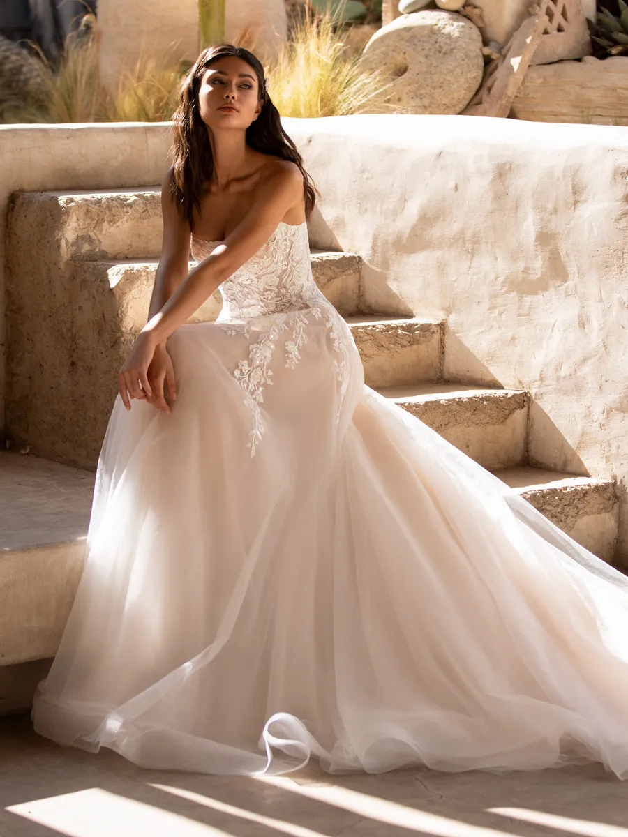 Pronovias