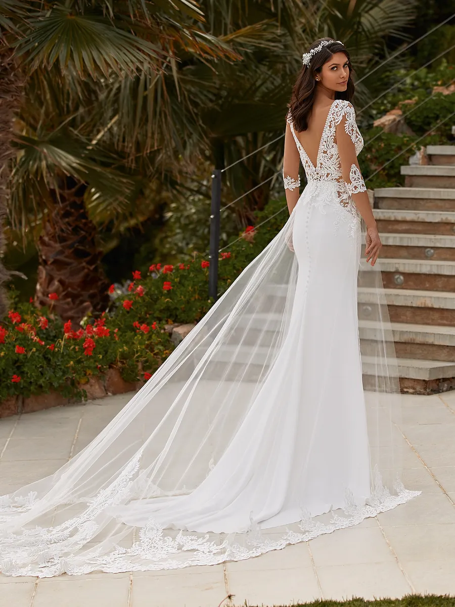 Pronovias