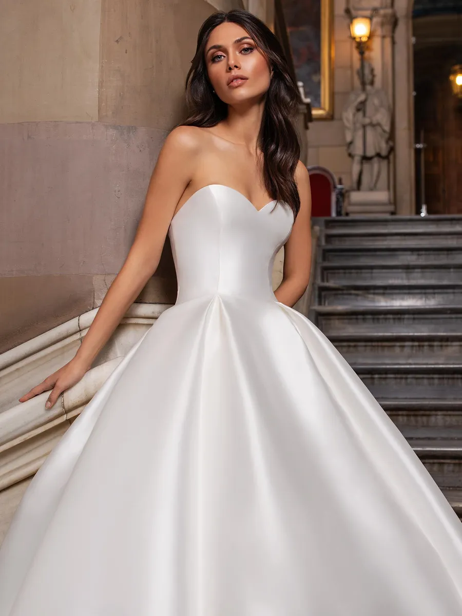 Pronovias