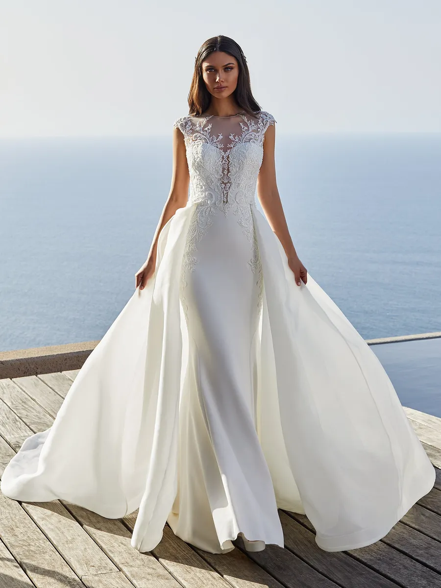 Pronovias