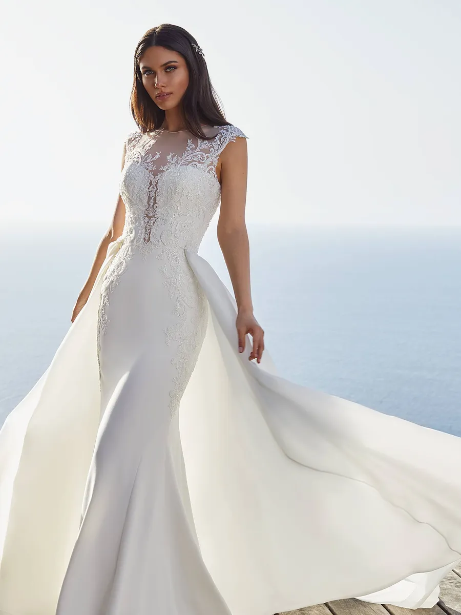 Pronovias