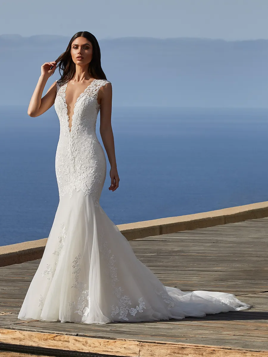 Pronovias