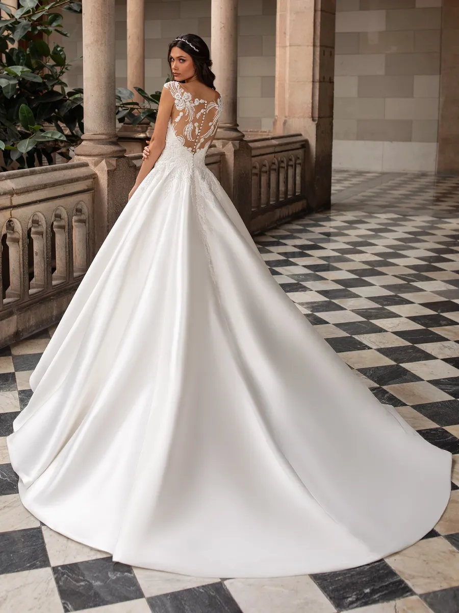 Pronovias