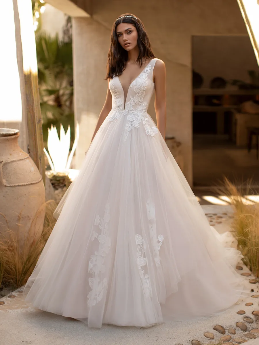 Pronovias