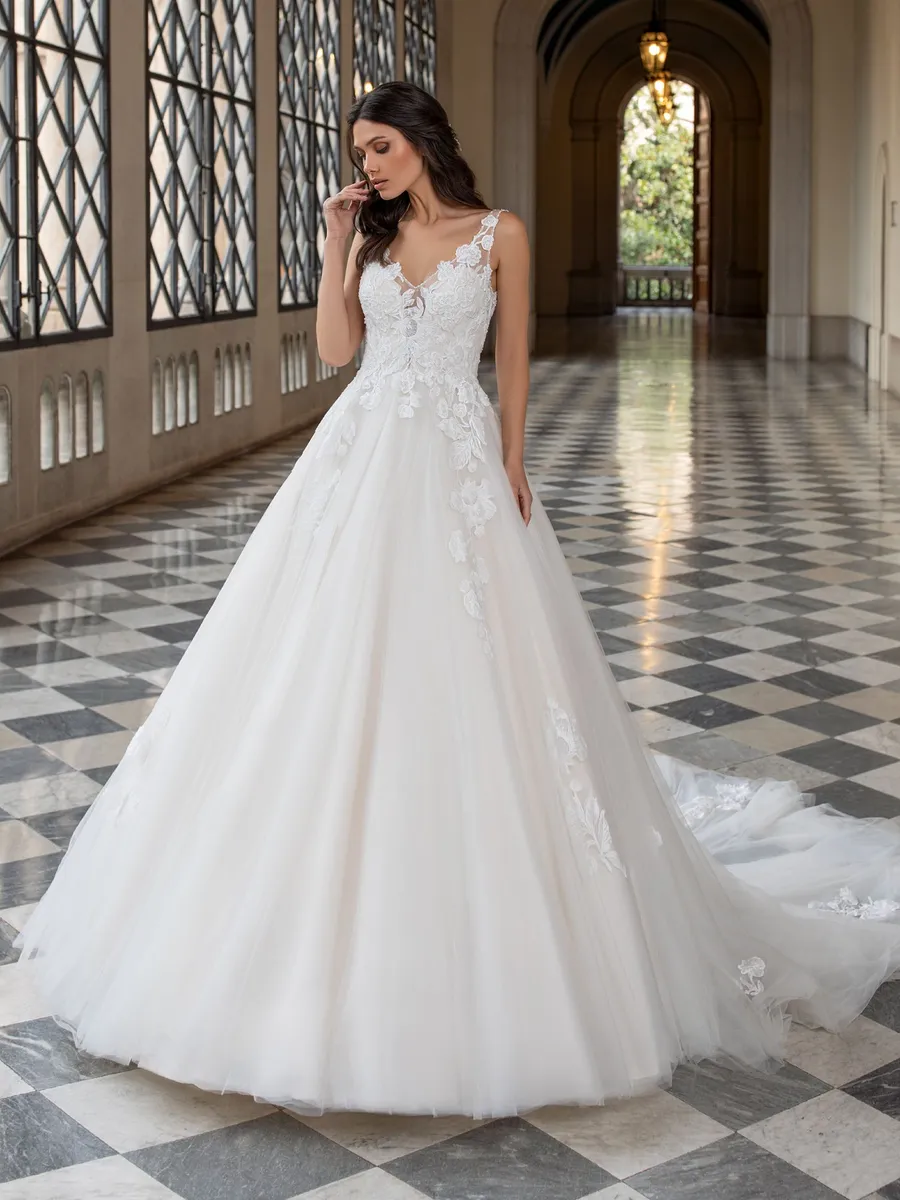 Pronovias