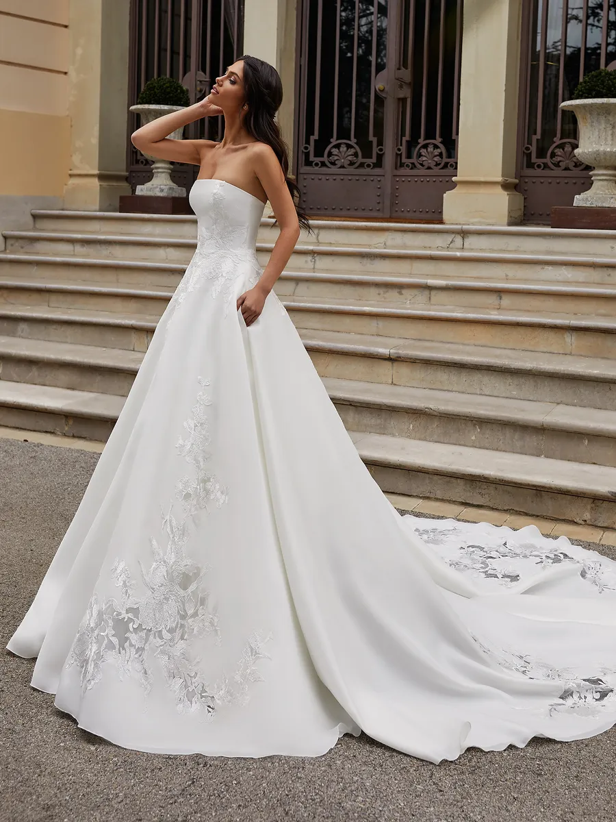 Pronovias