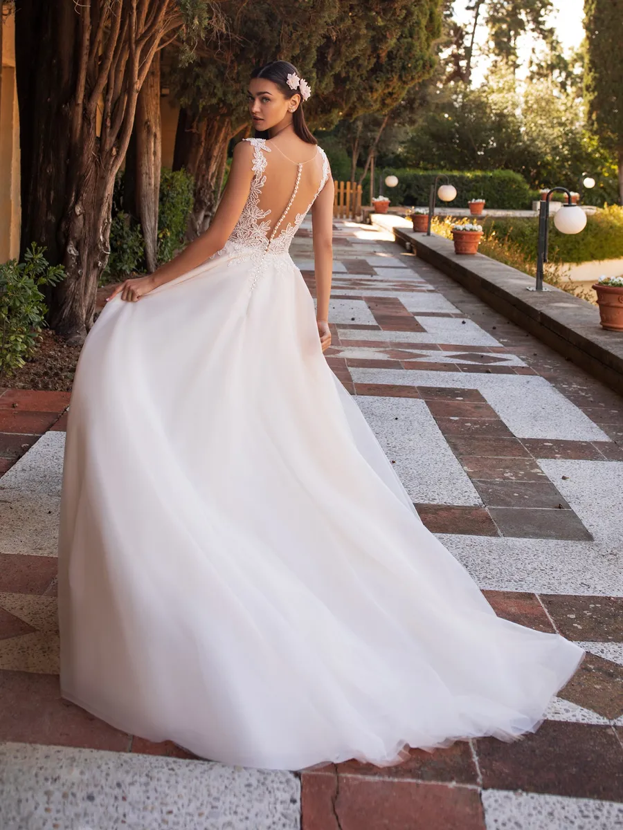 Pronovias