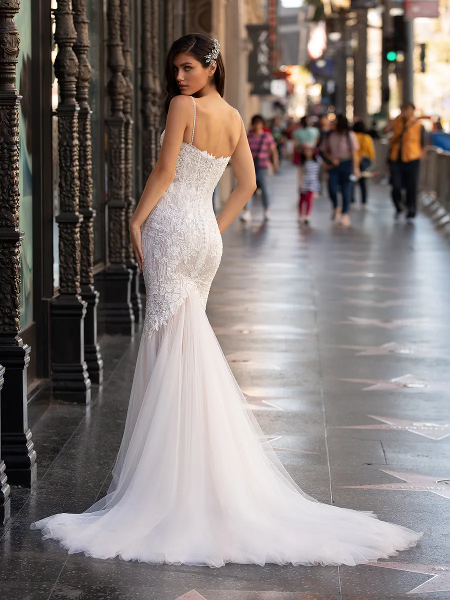 Pronovias