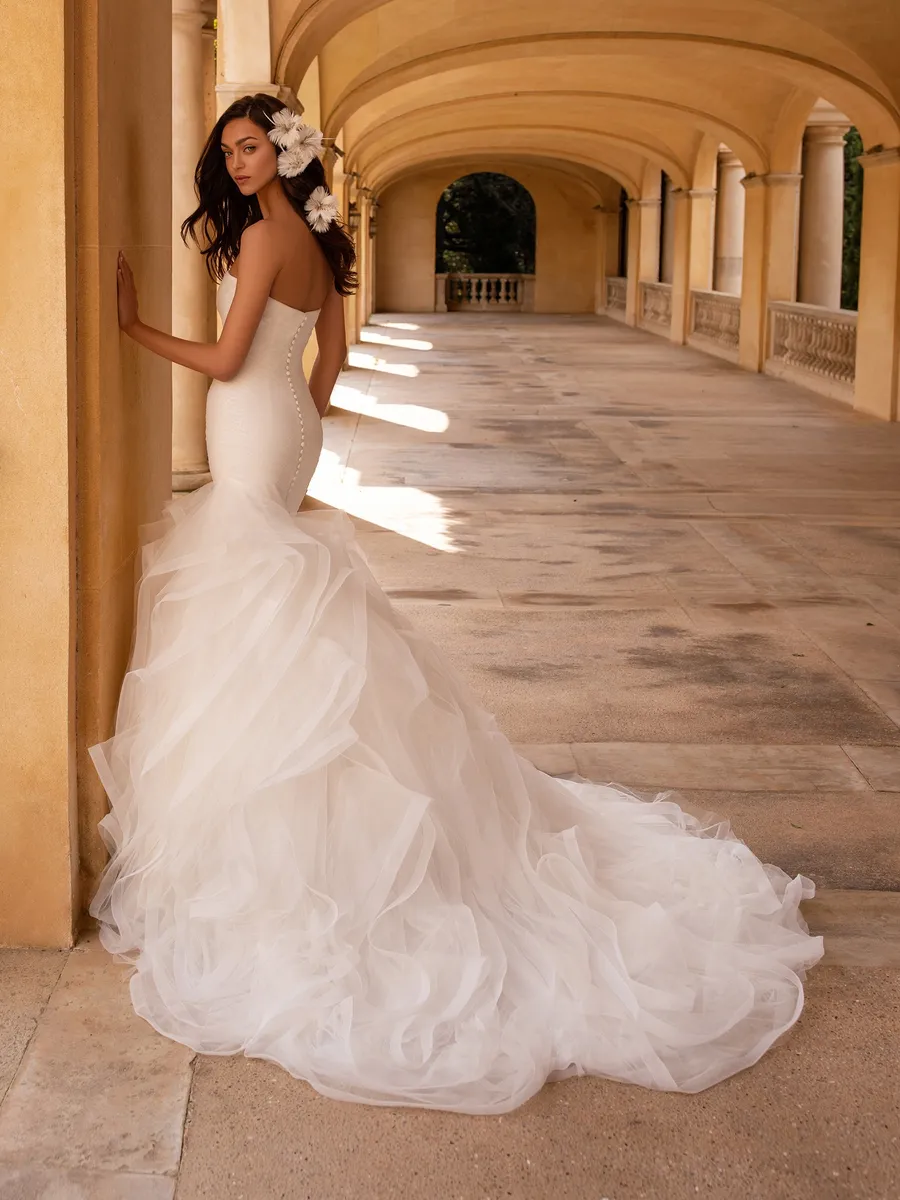 Pronovias