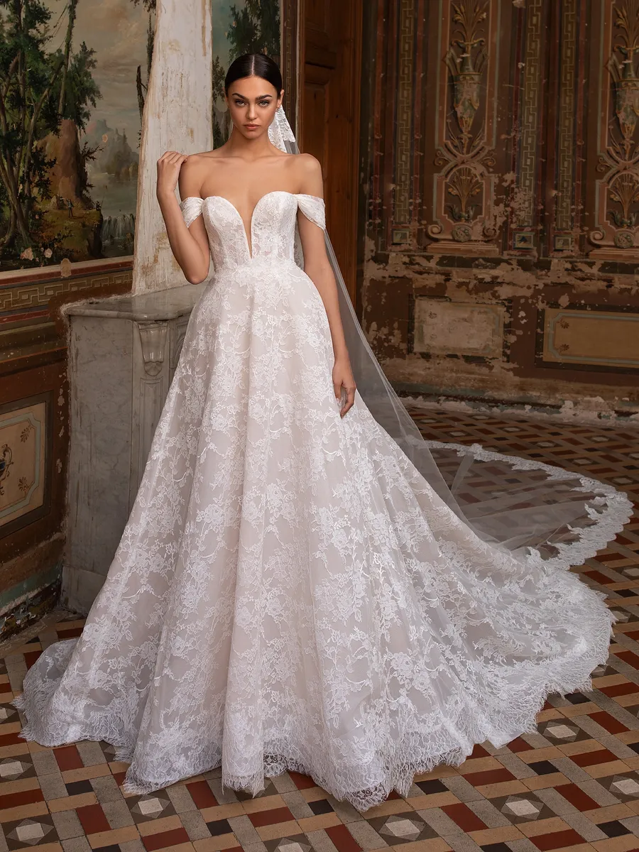 Pronovias