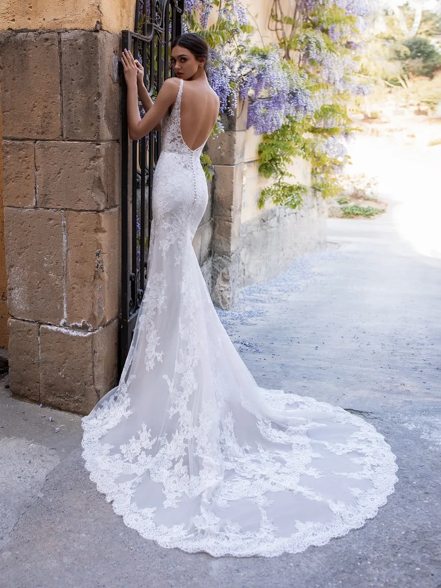 Pronovias