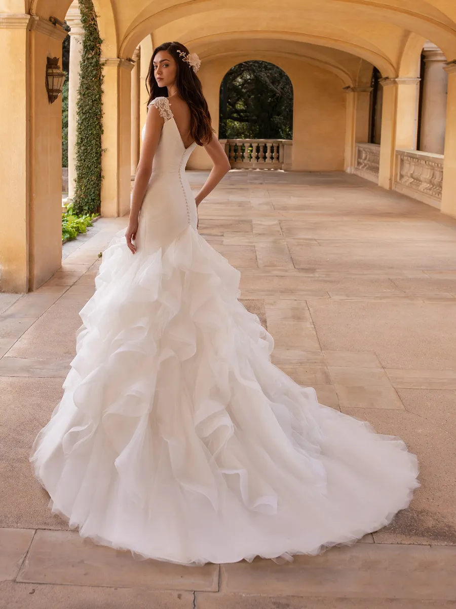 Pronovias