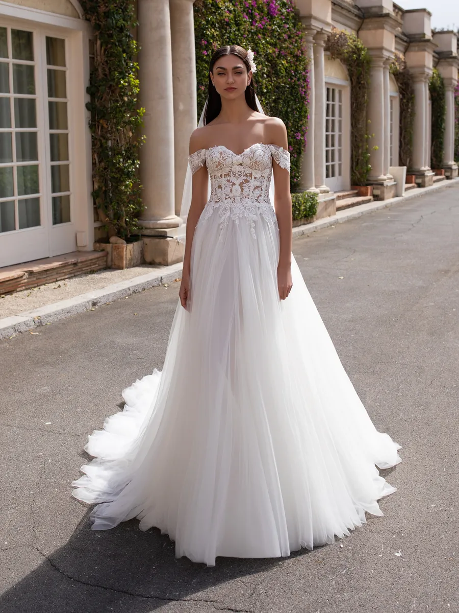 Pronovias