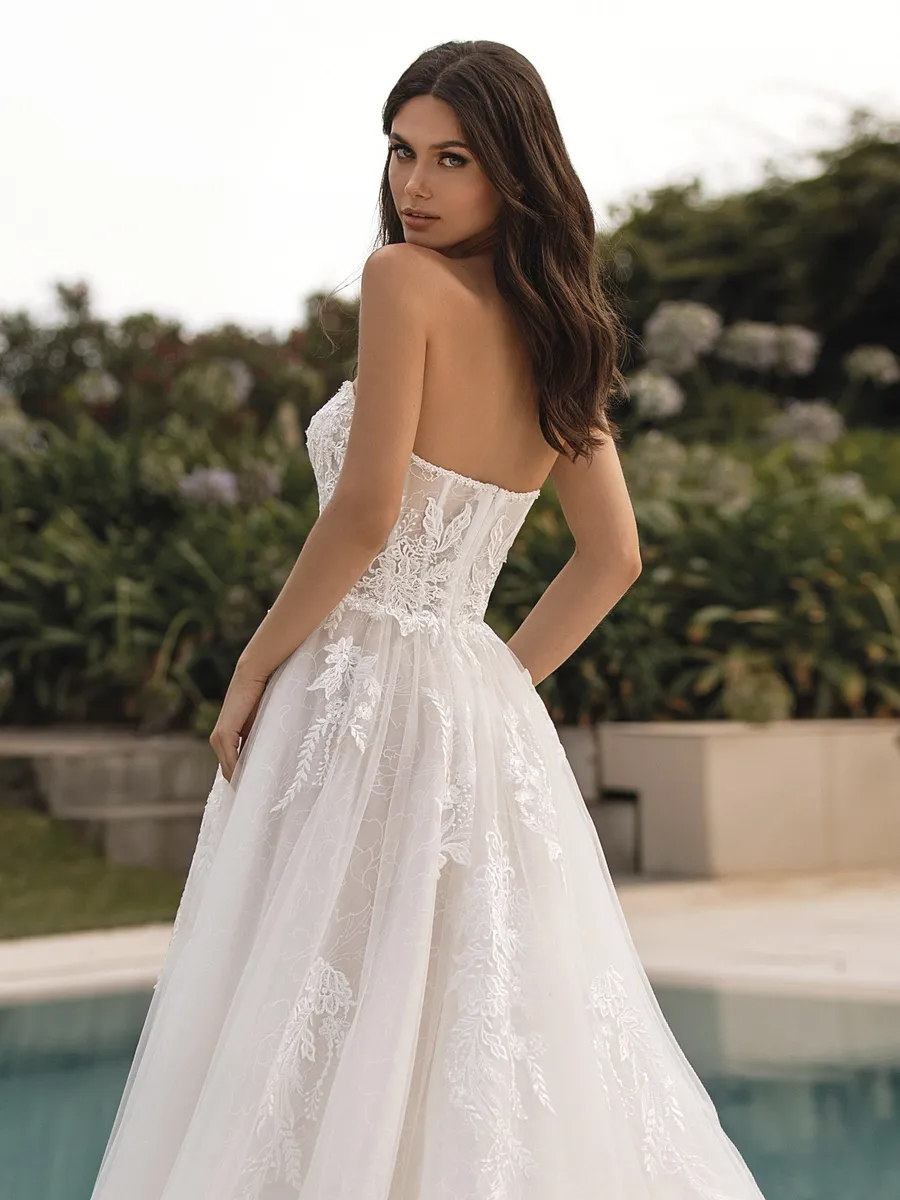 Pronovias