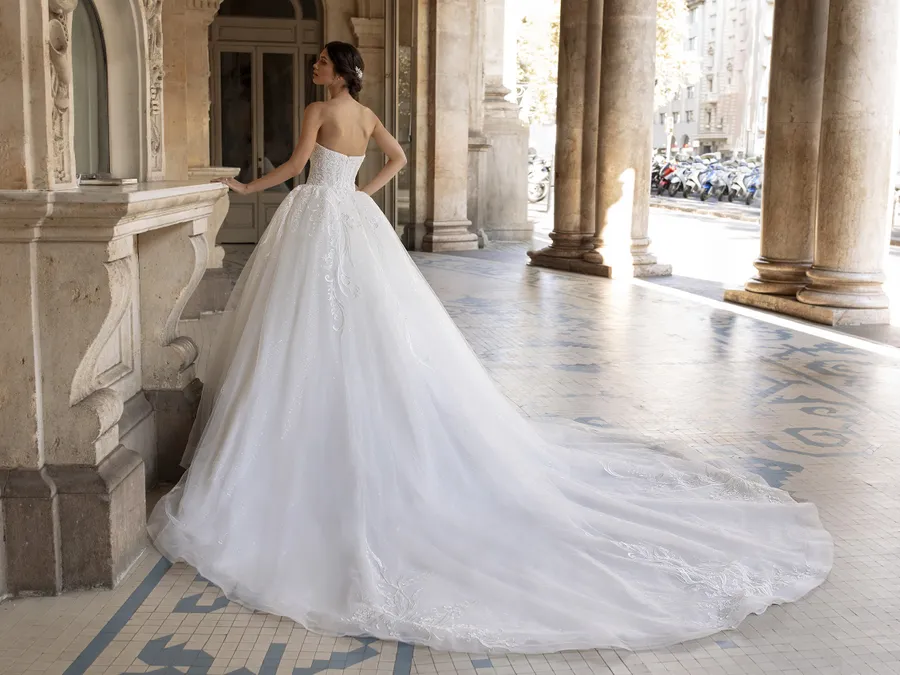 Pronovias