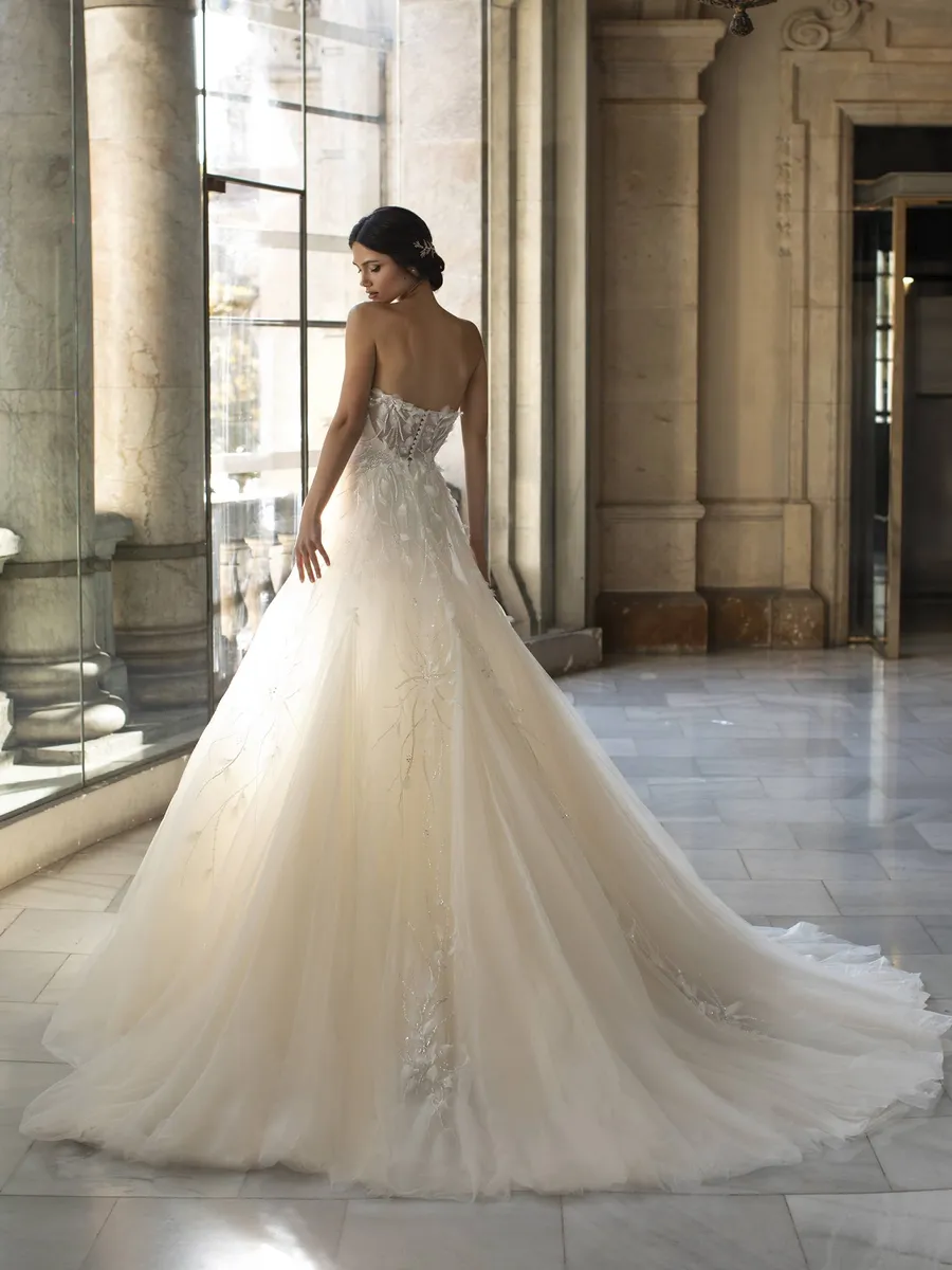 Pronovias