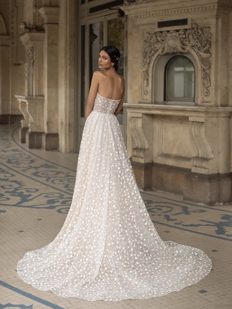 Pronovias