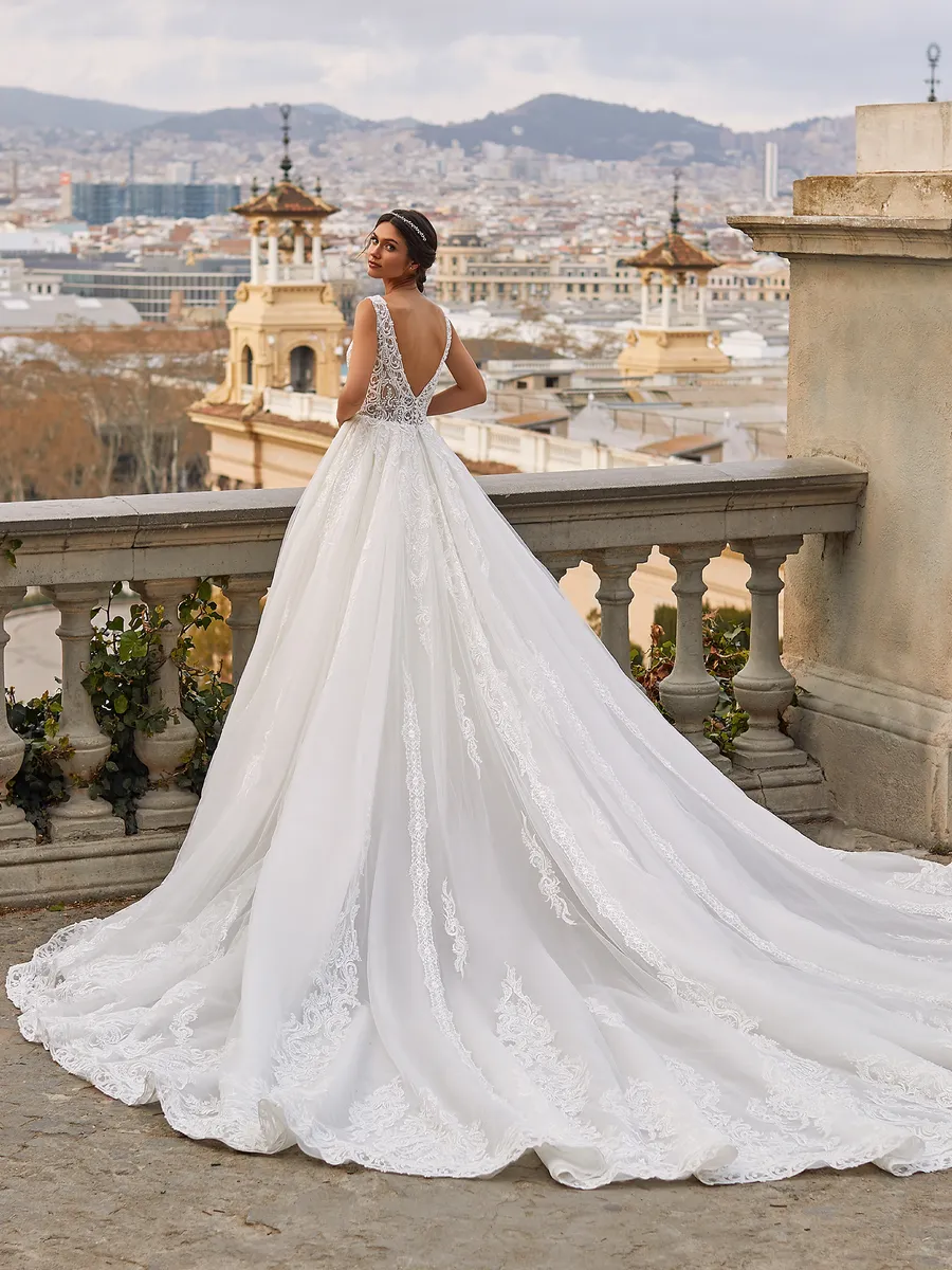 Pronovias