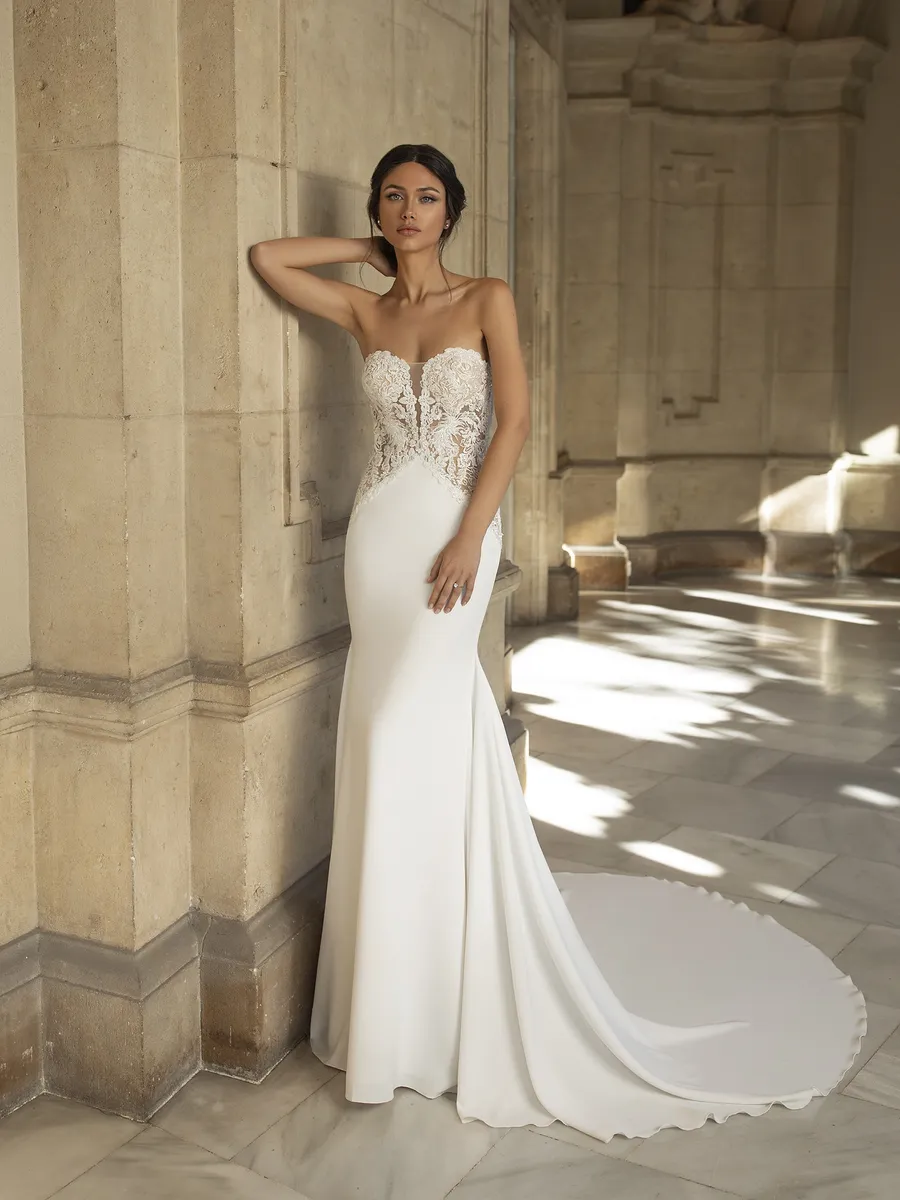 Pronovias