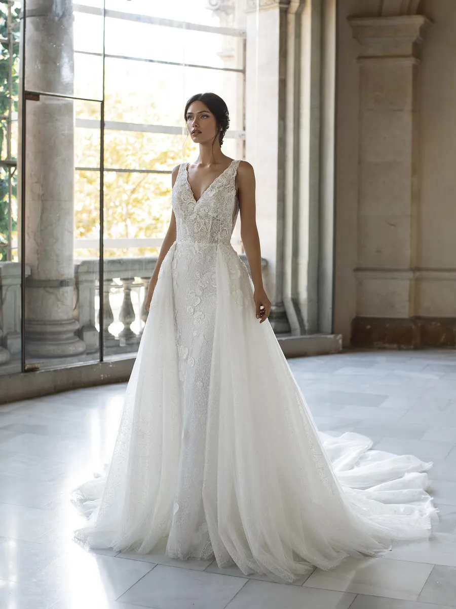 Pronovias