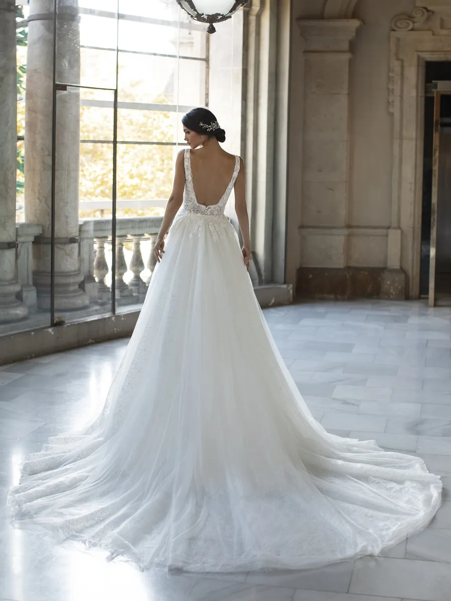 Pronovias